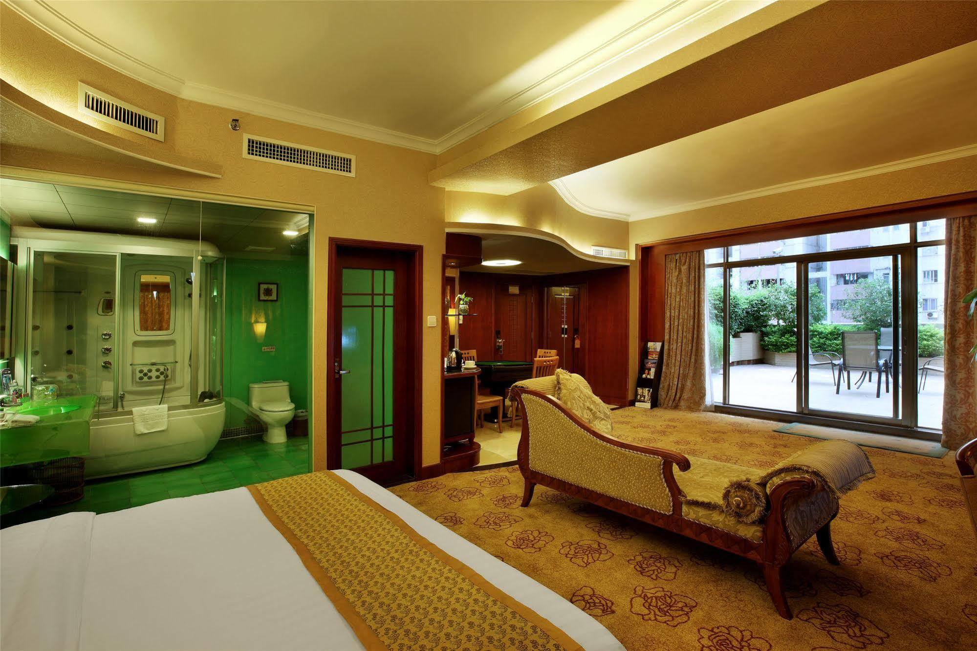 Shenzhen Luohu Hongfeng Hotel Exterior photo