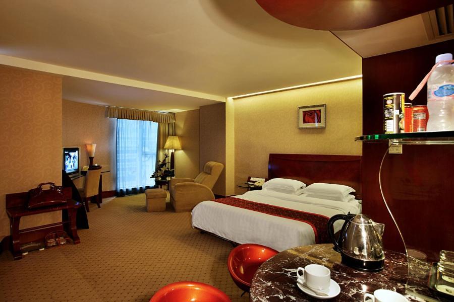 Shenzhen Luohu Hongfeng Hotel Exterior photo