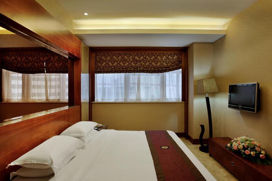 Shenzhen Luohu Hongfeng Hotel Exterior photo